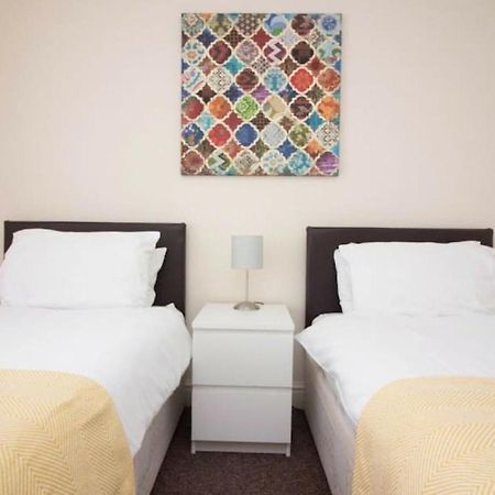 Stayzo Penthouse Accommodation 2- Premier Lodge Σαουθάμπτον Εξωτερικό φωτογραφία