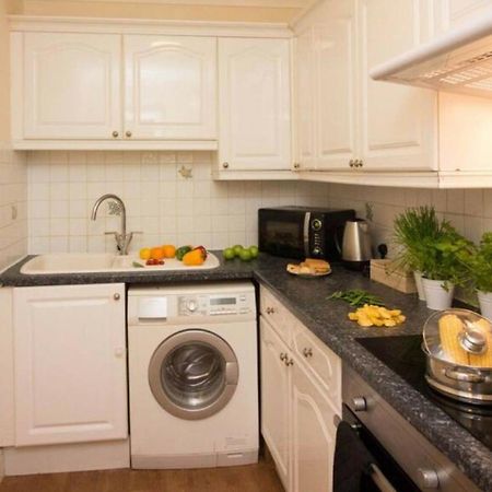 Stayzo Penthouse Accommodation 2- Premier Lodge Σαουθάμπτον Εξωτερικό φωτογραφία